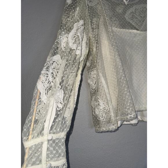 Express Lace Long Sleeve Blouse Top Womens XL Boho Bohemian Cottage Beige White - Picture 9 of 13